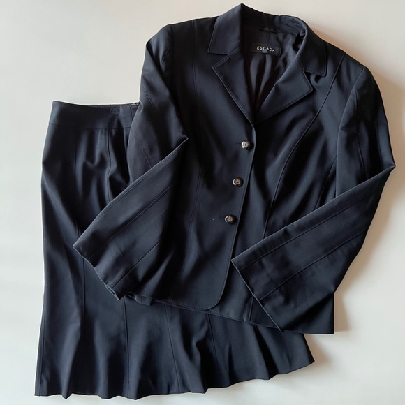 Escada Dresses & Skirts - Escada Black Skirt Suit With Bell Sleeved Jacket Size 38